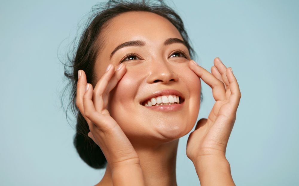 Prenditi cura della tua pelle in estate: Consigli e prodotti per una pelle luminosa e protetta